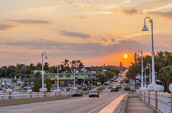 Pinecrest-img