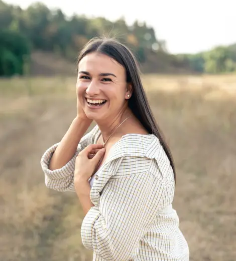 women-smiling-face